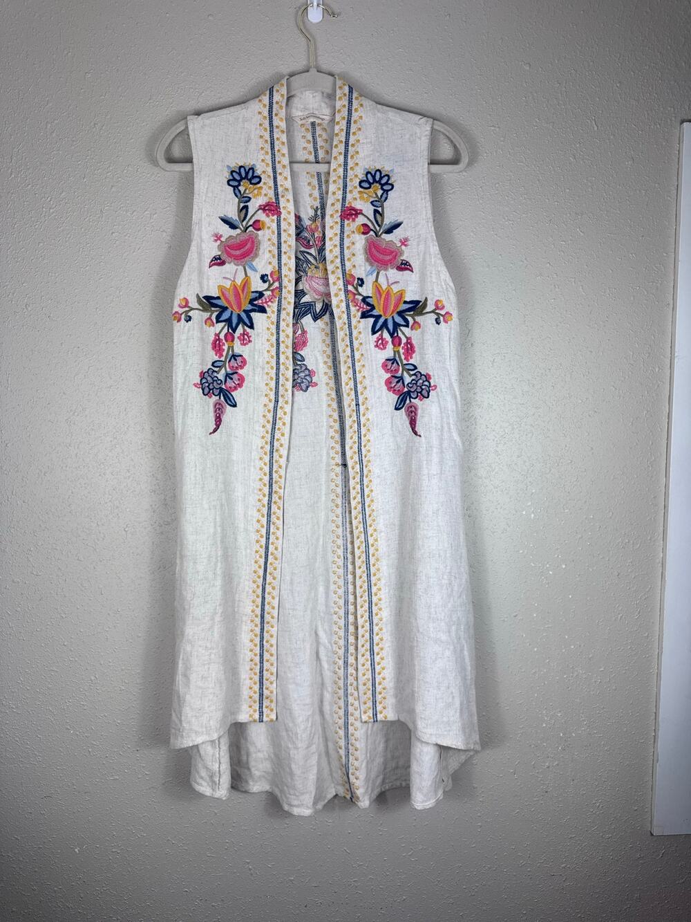 Soft Surroundings Floral Embroidered Cardigan style top Womens size Medium